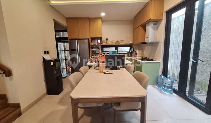 Rumah Bagus Di Mahagoni Park Graha Raya Bintaro Jaya 2
