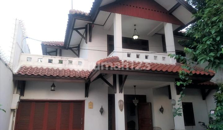 Rumah Bagus di Jl Pahlawan, Sukabumi Selatan Kebon Jeruk Jakarta Barat