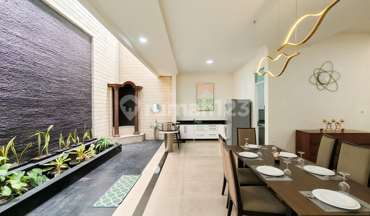 Rumah Bagus di Taman Kebon Jeruk Jakarta Barat 2