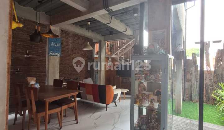 Rumah Bagus di Ozone Residence Veteran Bintaro Jakarta Selatan.