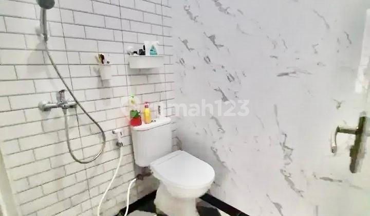 Rumah Bagus ,lokasi oke di Graha Raya  2