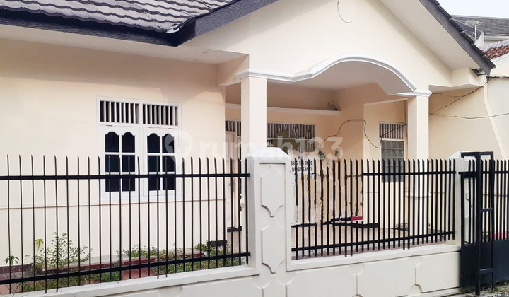 Rumah Bagus di Jl Salak Pondok Jurang Mangun Indah Tangerang Selatan.