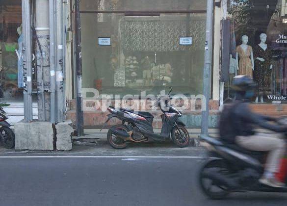 Strategic Shophouse in Seminyak, Kuta 1