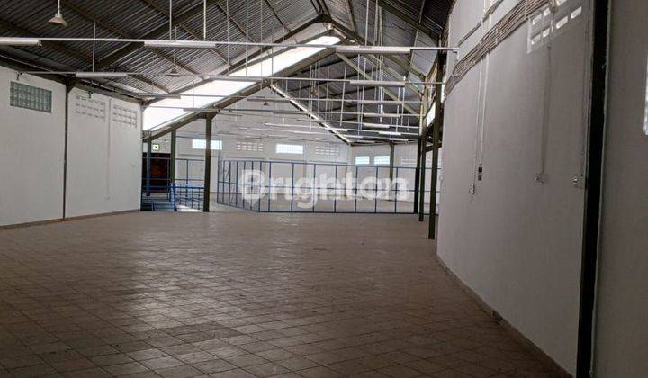 GUDANG STRATEGIS DI JALAN UTAMA SUNSET ROAD KUTA 2