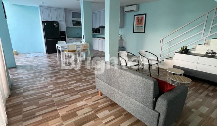 MODERN VILLA 3 LANTAI DENGAN ROOFTOP VIEW GWK & PRIVATE POOL – FULL FURNISHED!