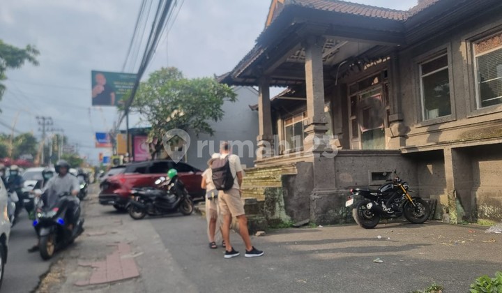 Disewakan – Bangunan Bekas Resto di Ubud, Lokasi Strategis Minimal 10 Tahun