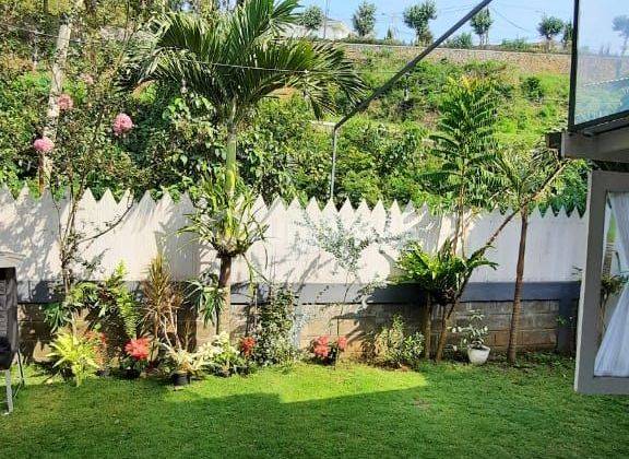 Rumah Villa Cantik Setiabudi Bandung Nyaman Aman 1