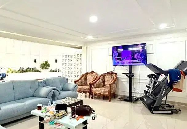 Rumah Megah di Antapani Bandung Dalam Komplek Nyaman dan Aman