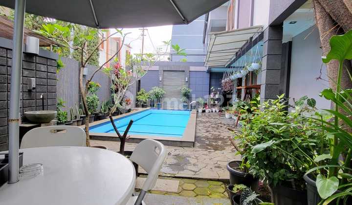 Rumah Mewah 2 Lantai Furnished SHM di Sukaluyu, Bandung 1