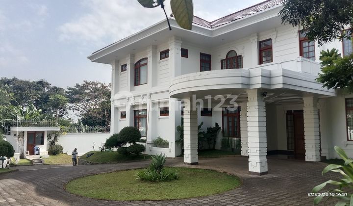 Rumah Megah Kokoh Terawat American Classic Di Setiabudi Bandung Rumah Megah Kokoh Terawat American Classic Di Setiabudi Bandung