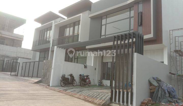 Rumah Baru di Setra Duta Grande Kota Bandung 1