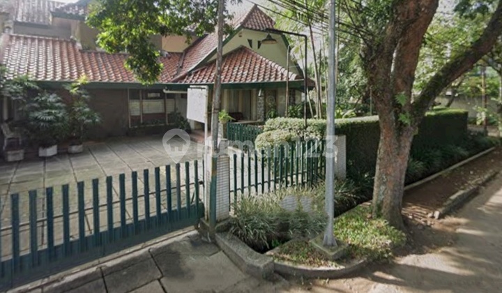 Rumah Asri di Dago Pusat Kota Dekat Gedung Sate Bandung Rumah Asri di Dago Pusat Kota Dekat Gedung Sate Bandung