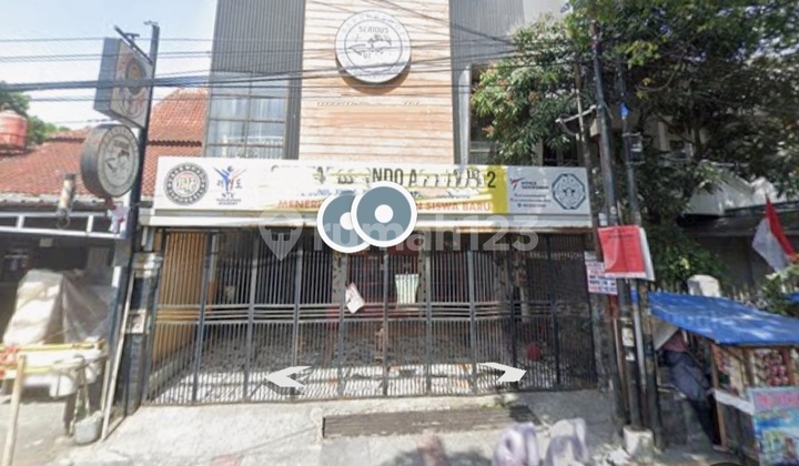 Rumah Ruang Usaha Mainroad Antapani Bandung