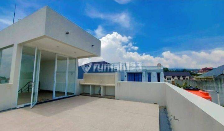 Rumah Lux Modern Glass House Setiabudi Bandung 2