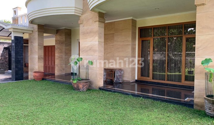 Rumah Luas Mewah Dibawah NJOP Area Setiabudi Bandung