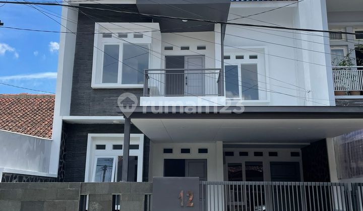 Rumah Mewah Minimalis Nyaman Strategis Turangga Buah Batu Bandung 1