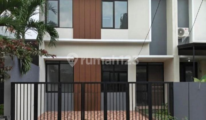 Nice House in a Comfortable Cluster on Main Road in Antapani, Bandung Nice House in a Comfortable Cluster on Main Road in Antapani, Bandung