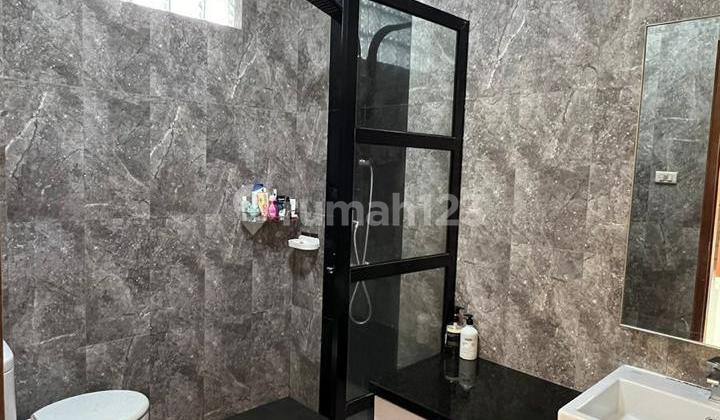 Rumah Cantik Siap Huni Dekat Margacinta Park Ciwastra Bandung 2