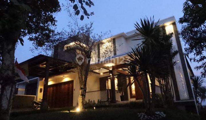 Dijual Rumah Lux Minimalis Full Furnished Siap Huni di Resort Dago Pakar Bandung 1