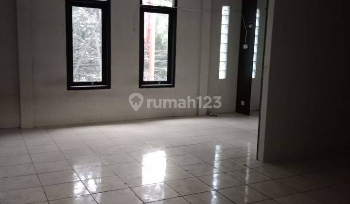 Disewa Ruko 3 Lantai Nyaman Siap Pakai Lokasi di Gatot Subroto Bandung 1