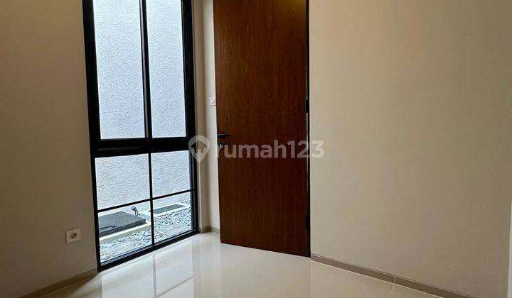 Dijual Rumah Baru di Cilandak Jakarta Selatan 1