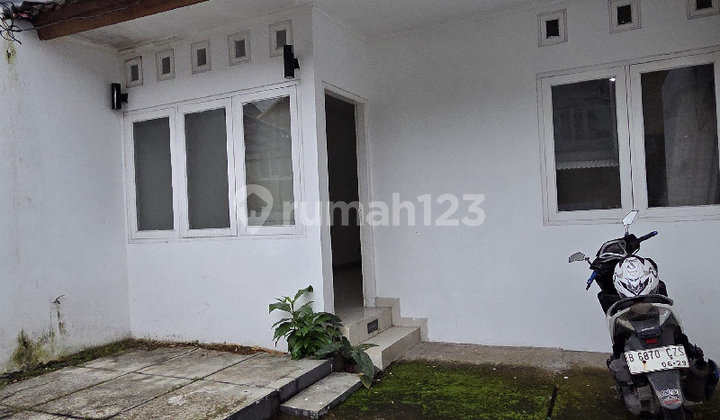 1-Storey House in Taman Bona Indah Lebak Bulus. 1-Storey House in Taman Bona Indah Lebak Bulus.