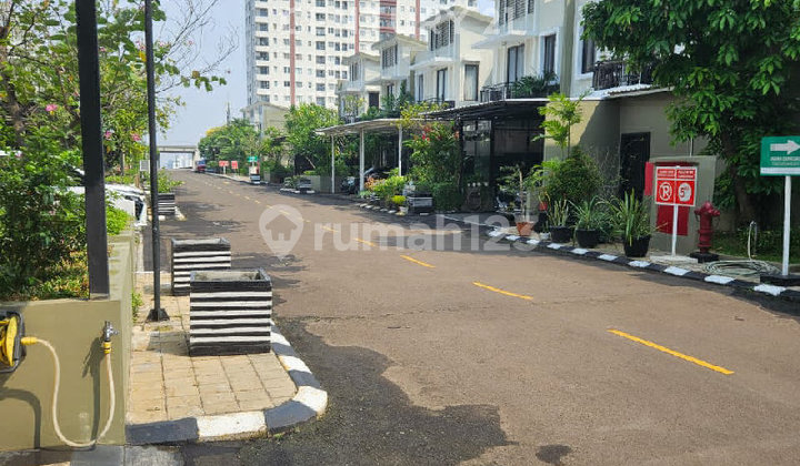 Rumah Townhouse Di Atas Mall Thamrin Jakarta Pusat 2