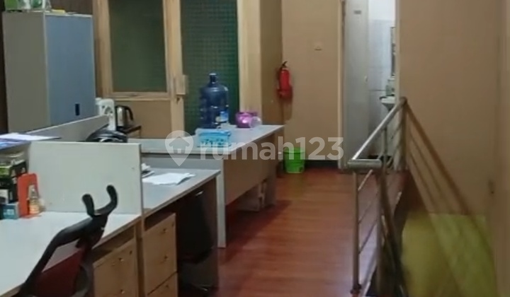 Dijual murah  Ruko 3 Lantai Strategis Di Pasar Minggu cocok untuk kantor.