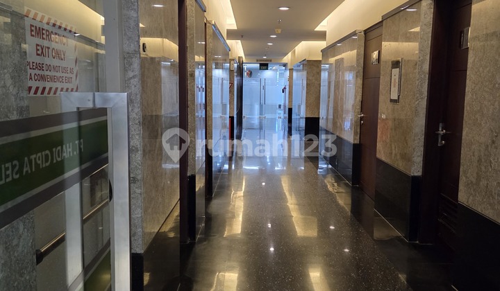 Sell Office Space in Tower 165, Tb Simatupang. Sell Office Space in Tower 165, Tb Simatupang.