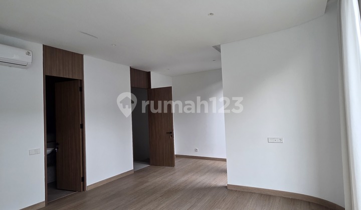 For rent modern house in prime location of Kemang 2