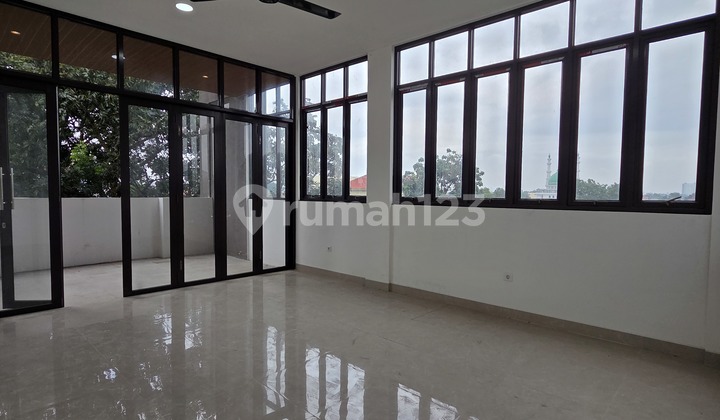 Jual Ruko Cantik Dan Strategis  Di Jagakarsa 1