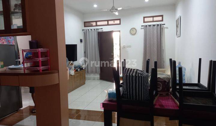 rumah di Cluster Madrid, Palem Semi 2 lantai yang siap huni,nyaman dan aman lingkungan sekitar 2