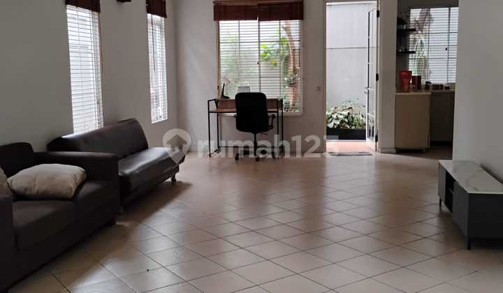 Dijual Rumah Siap Huni dan Nyaman Jalan Sulawesi, Lippo Karawaci - Tangerang