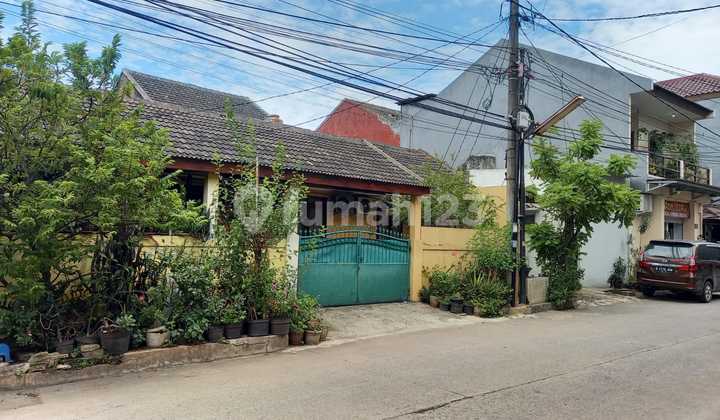 Dijual 2 Rumah  Jadi Satu Di Sari Bumi , Binong - Lippo Karawaci
