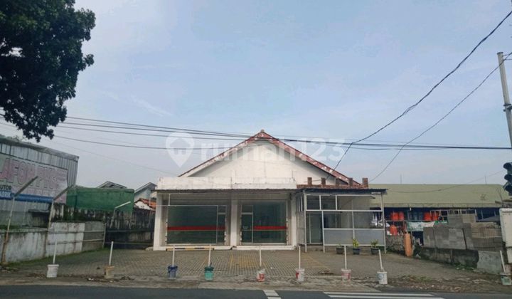 Tempat Usaha Pinggir Jalan Raya Bogor Barat