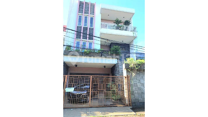 Rumah Bagus 3.5 Lantai Di Taman Surya, Kalideres Rumah Bagus 3.5 Lantai Di Taman Surya, Kalideres