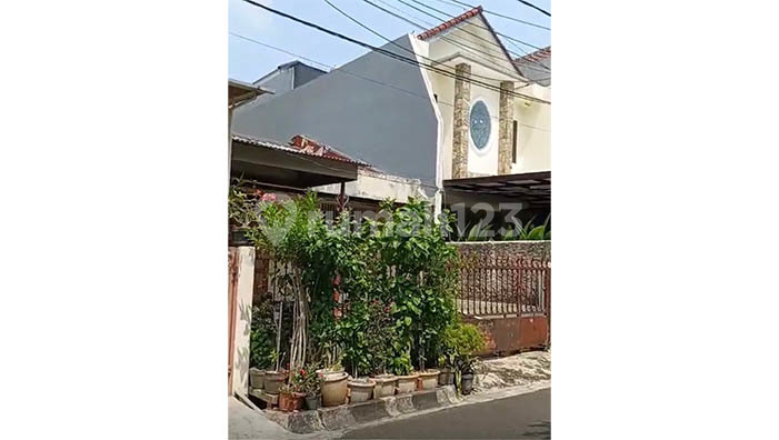 Rumah Tua Hitung Tanah, Pondok Indah Jual Cepat, Bu