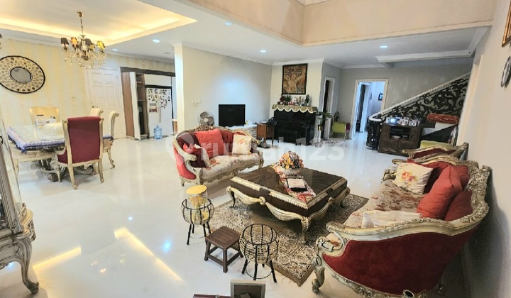 Rumah Bagus Di Raffles Hills, Cibubur Ada Kolam Renang 2