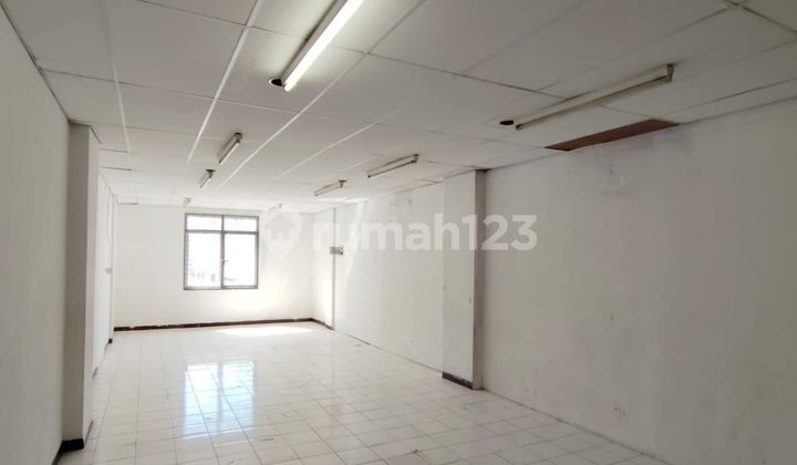 3-Story Shop House in Citra Niaga Complex, Citra.2 Kalideres 2