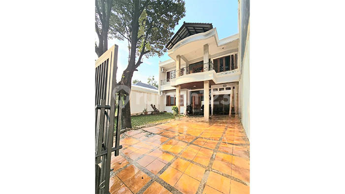 Rumah 2.lantai Luas 424 Di Jl H. Ami, Cipete Selatan Rumah 2.lantai Luas 424 Di Jl H. Ami, Cipete Selatan