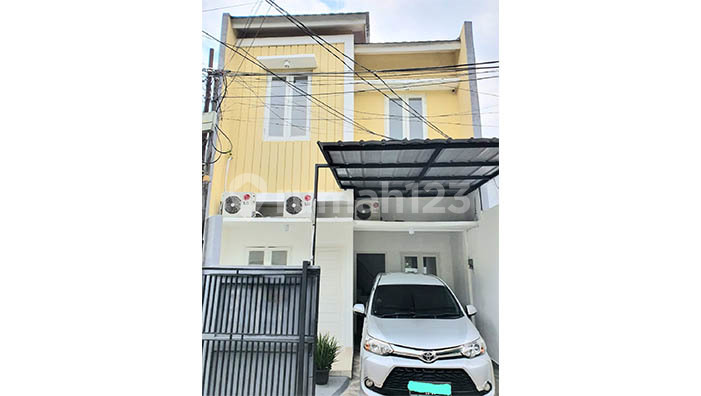 Rumah Bagus 2 Lantai Di Jl H. Ami, Cipete Selatan
