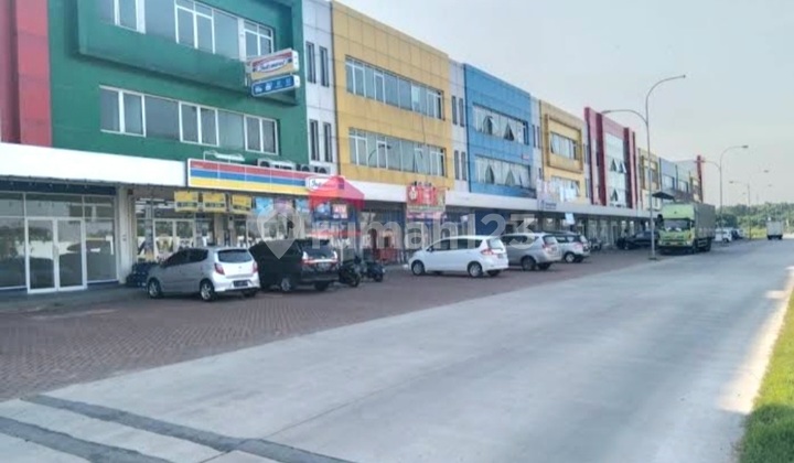 Ruko 3 Lantai Di 3 Bisnis Center, Karawang Barat Ruko 3 Lantai Di 3 Bisnis Center, Karawang Barat