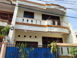 Rumah 2 Lantai di Jl Abdullah, Krukut, Tamansari