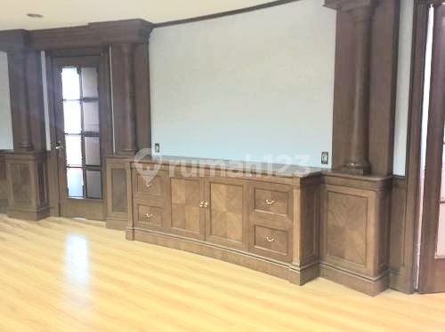 Office Space Menara Sudirman Area 436 in Sudirman