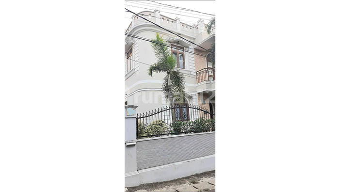 Nice House On Jl.h Saiyan, Pondok Ranji, Ciputat 2