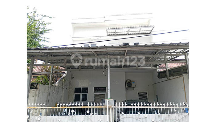 Rumah Bagus 2 Lantai di Taman Modern, Cakung