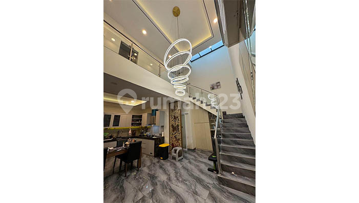 Dijual Rumah Bagus 2 Lt Premier Village, Cipondoh Dijual Rumah Bagus 2 Lt Premier Village, Cipondoh