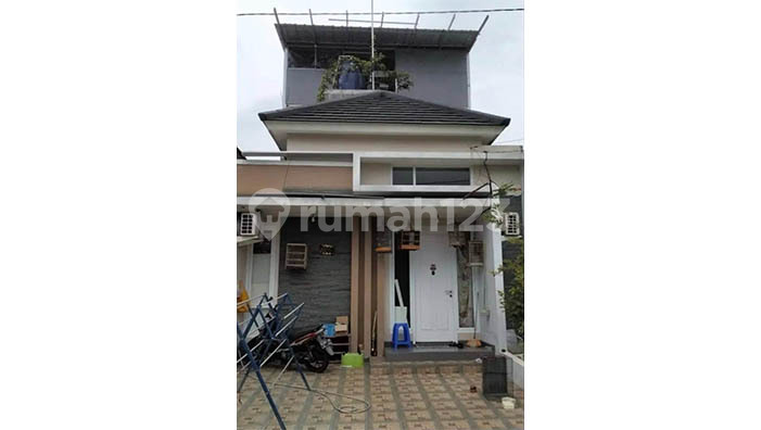 House. 2.5 Floors In Villa Cimuning, Mustika Jaya, Bekasi House. 2.5 Floors In Villa Cimuning, Mustika Jaya, Bekasi