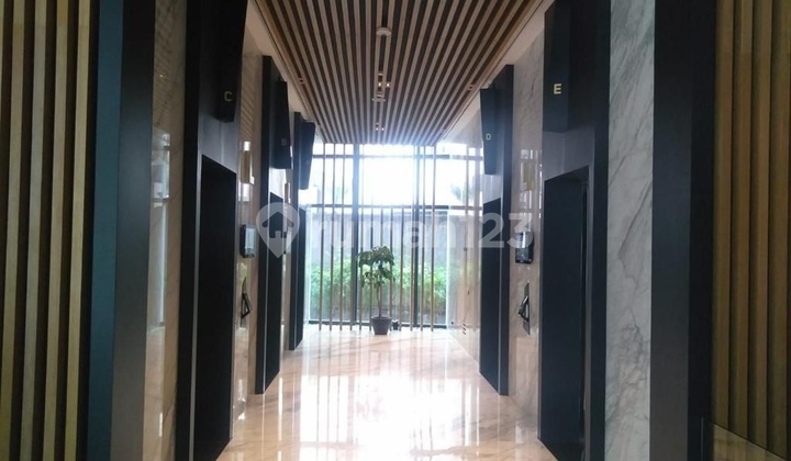 Luxury Office Space Sudirman 7.8 Tower, Area 217 m2 - 2,139 m2 Luxury Office Space Sudirman 7.8 Tower, Area 217 m2 - 2,139 m2