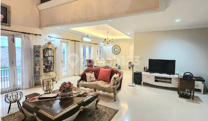 Rumah Bagus Di Raffles Hills, Cibubur Ada Kolam Renang 1